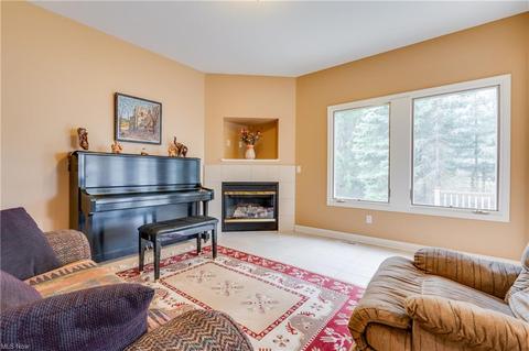 5455 Pine Ln, Solon, OH 44139 photo 12