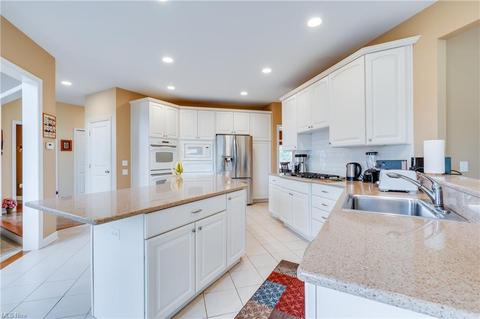 5455 Pine Ln, Solon, OH 44139 photo 7