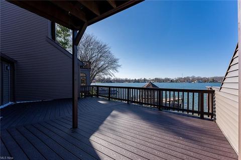 1407 Harbor Dr NW, Canton, OH 44708 photo 31