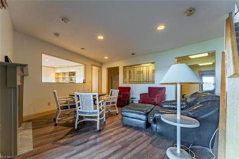 1407 Harbor Dr NW, Canton, OH 44708 photo 24