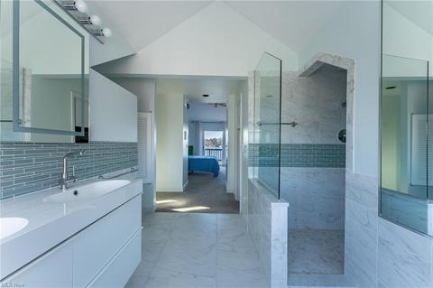 1407 Harbor Dr NW, Canton, OH 44708 photo 20