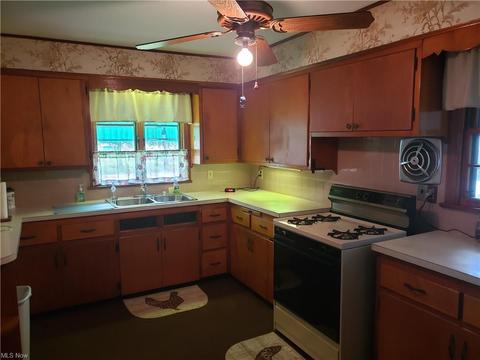743 N Ridge Rd E, Lorain, OH 44055 photo 2