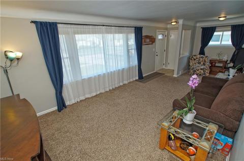30042 Barjode Rd, Willowick, OH 44095 photo 4