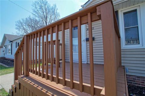 30042 Barjode Rd, Willowick, OH 44095 photo 25