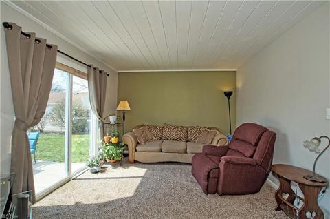 30042 Barjode Rd, Willowick, OH 44095 photo 9