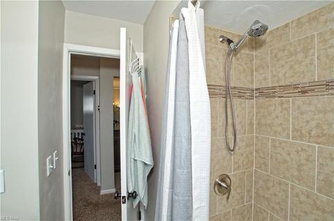 30042 Barjode Rd, Willowick, OH 44095 photo 14