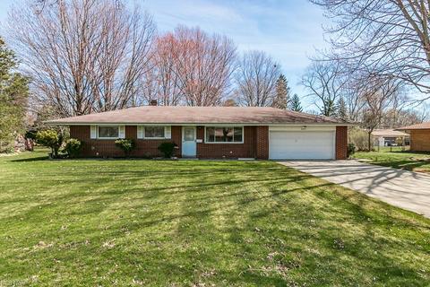 6159 Bryson Dr, Mentor, OH 44060 photo 1