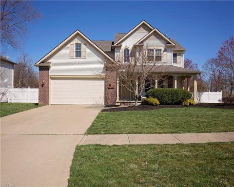 109 Regency Ct, Elyria, OH 44035 photo 1