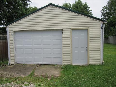 112 Forest St, Lagrange, OH 44050 photo 27
