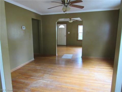 112 Forest St, Lagrange, OH 44050 photo 8