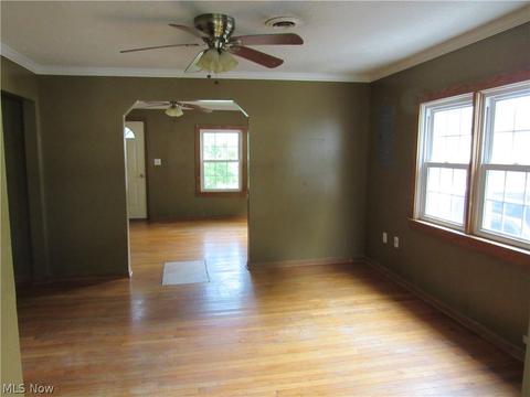 112 Forest St, Lagrange, OH 44050 photo 7