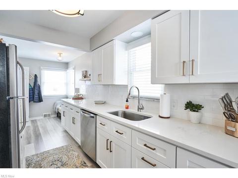 3209 Klusner Ave, Parma, OH 44134 photo 6