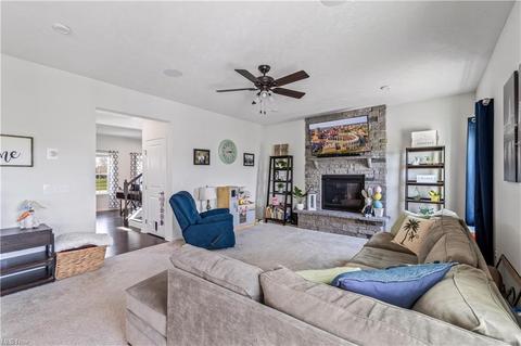 823 Buckingham Dr, Lagrange, OH 44050 photo 7