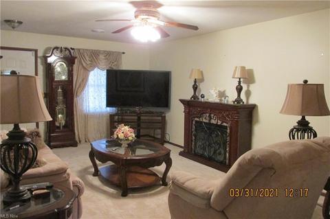 1707 Gulf Rd, Elyria, OH 44035 photo 5
