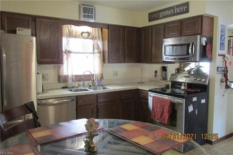 1707 Gulf Rd, Elyria, OH 44035 photo 10