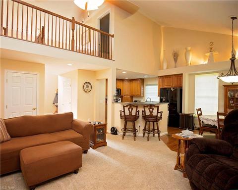 6882 Roe Ln, Lorain, OH 44053 photo 9