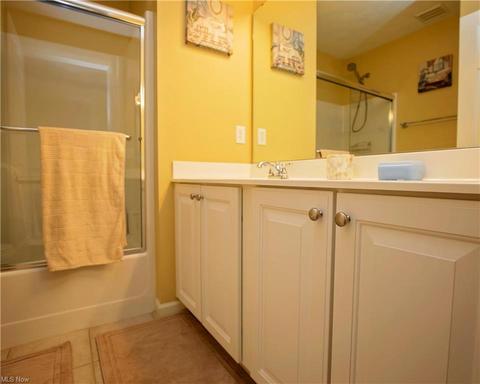 6882 Roe Ln, Lorain, OH 44053 photo 29