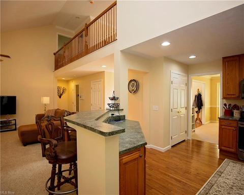 6882 Roe Ln, Lorain, OH 44053 photo 10