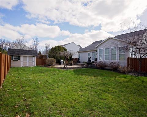 6882 Roe Ln, Lorain, OH 44053 photo 3
