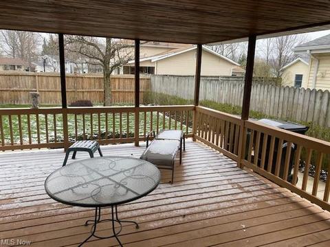 136 Brookvalley Dr, Elyria, OH 44035 photo 6