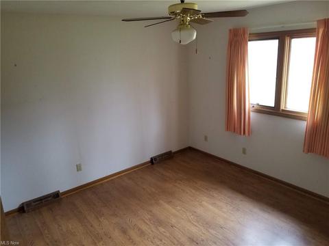 6991 E Parkview Dr, Parma, OH 44134 photo 13