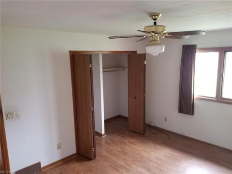 6991 E Parkview Dr, Parma, OH 44134 photo 14