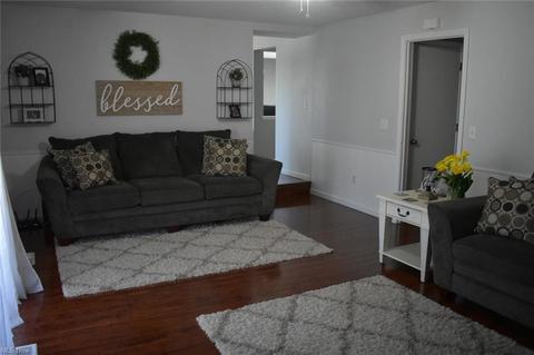 344 Crestview Dr, Elyria, OH 44035 photo 9