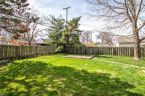 4419 Sheraton Dr, Parma, OH 44134 photo 6