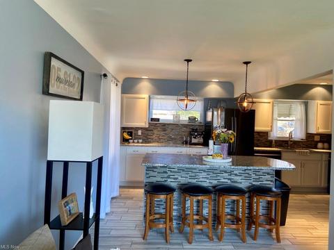 6463 Ridge Rd, Parma, OH 44129 photo 4