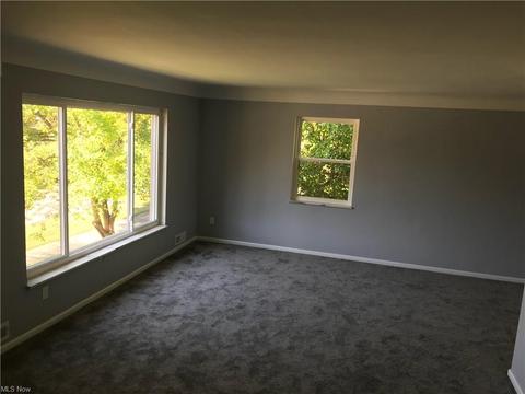 6463 Ridge Rd, Parma, OH 44129 photo 15