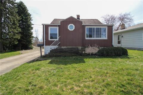 532 Sexton St, Struthers, OH 44471 photo 1