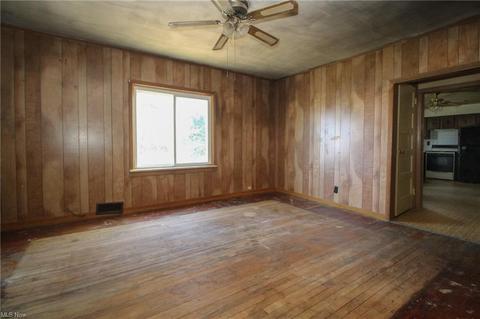 532 Sexton St, Struthers, OH 44471 photo 11