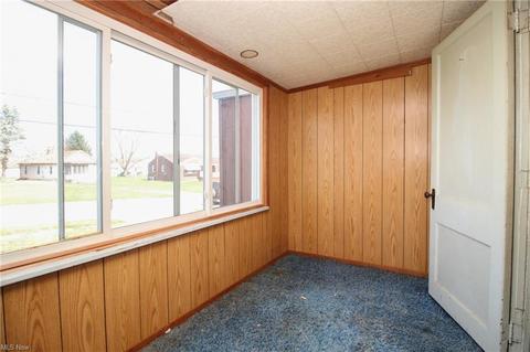 532 Sexton St, Struthers, OH 44471 photo 9