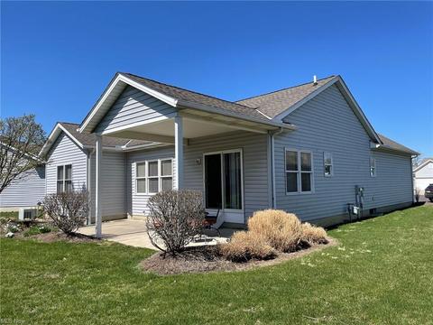 102 Saint Andrews, Elyria, OH 44035 photo 2