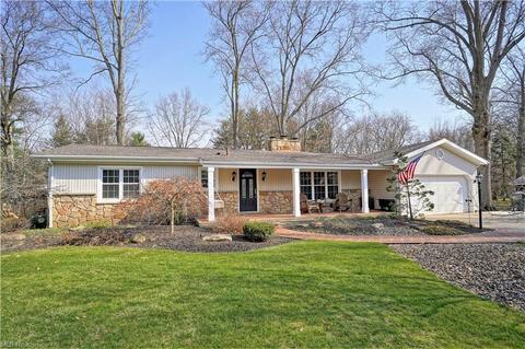 2015 Echo Rd, Stow, OH 44224 photo 1