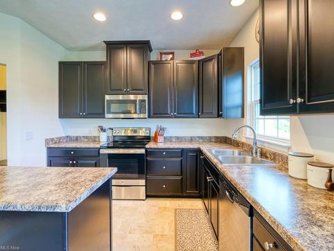 307 Garfield Dr, Lagrange, OH 44050 photo 12
