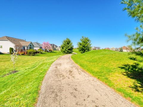 307 Garfield Dr, Lagrange, OH 44050 photo 3
