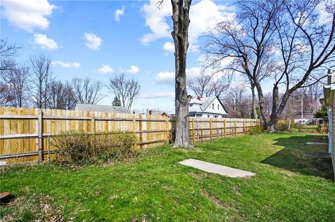 24943 Devoe Ave, Euclid, OH 44123 photo 17