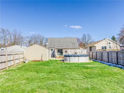 596 Mohawk Ave, Akron, OH 44305 photo 27