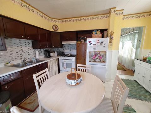 1606 W 13th St, Ashtabula, OH 44004 photo 8