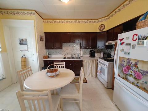 1606 W 13th St, Ashtabula, OH 44004 photo 6