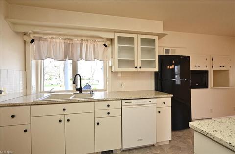 807 Washington Ave, Elyria, OH 44035 photo 15