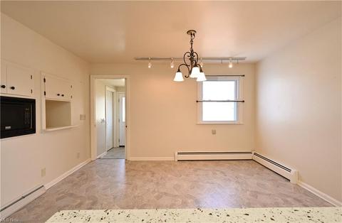 807 Washington Ave, Elyria, OH 44035 photo 13
