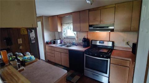 8246 Nichols Rd, Windham, OH 44288 photo 12