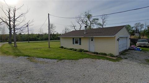8246 Nichols Rd, Windham, OH 44288 photo 4