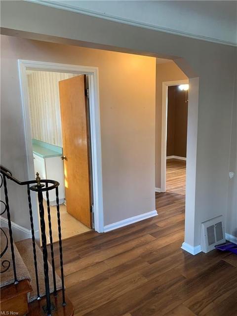 29954 Halifax St, Wickliffe, OH 44092 photo 4