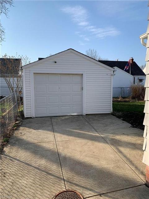 29954 Halifax St, Wickliffe, OH 44092 photo 17