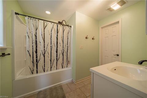 4206 Middle Ridge Rd, Perry, OH 44081 photo 24