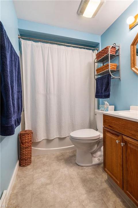 5992 Keller Rd, Akron, OH 44319 photo 8