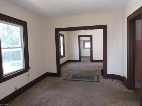 117 E 30th St, Lorain, OH 44055 photo 3